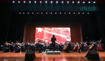 Guizhou Troupe Symphony Orchestra Performs at MTI